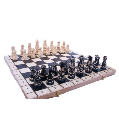 Šachy drevené Pop