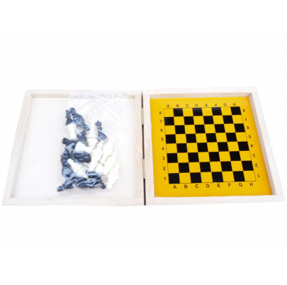 Šachy magnetické cestovné v drevenej škatuľke