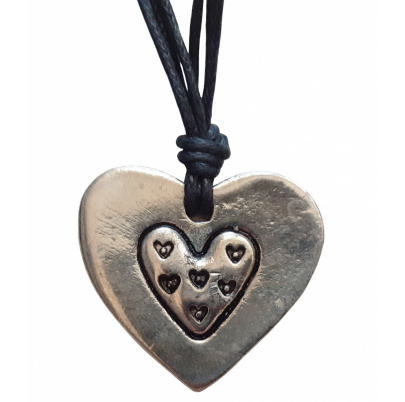 Prívesok metal Srdce so šnúrkou na krk