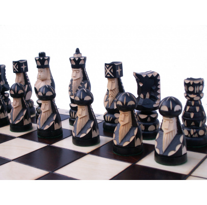 Šachy drevené Pop