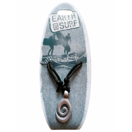 Prívesok metal Maori Koru so šnúrkou na krk